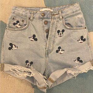 original zara disney mickey mouse patch high waist jean shorts